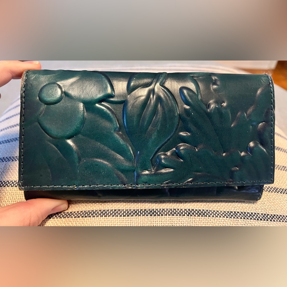 PATRICIA NASH Reiti Emerald Green Embossed Tooled Leather Tri-Fold Wallet